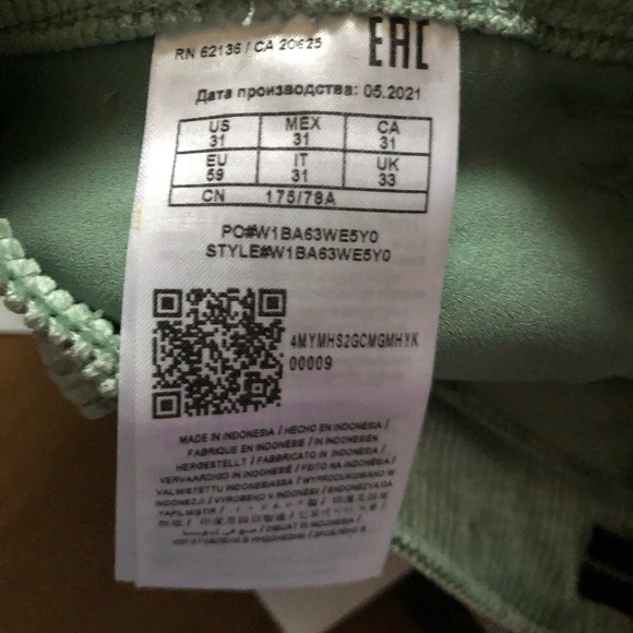 NWT GUESS Women’s High Rise Flare Shimmery Dusty Teal Corduroy Pants Size 31 - Picture 9 of 12